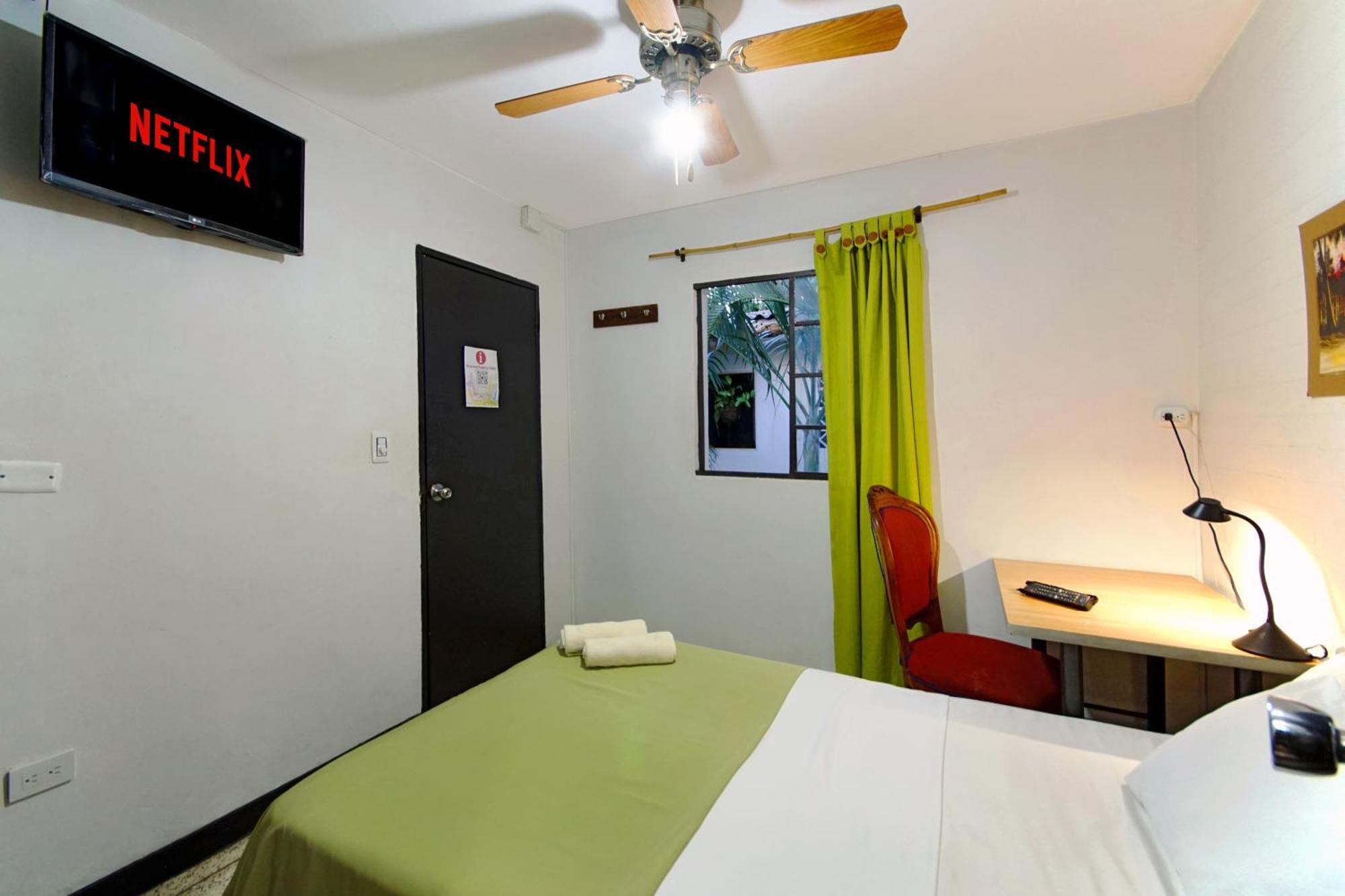 Ding-Dong Hostel Cali Eksteriør bilde