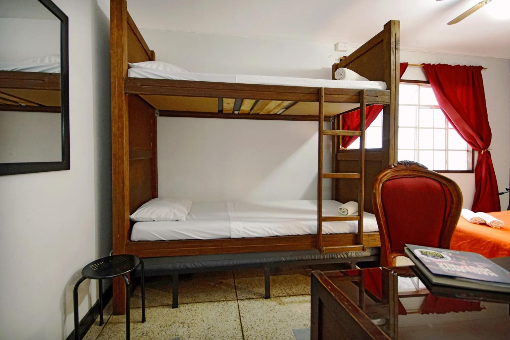 Ding-Dong Hostel Cali Eksteriør bilde